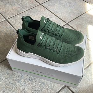 GREEN MENS APL